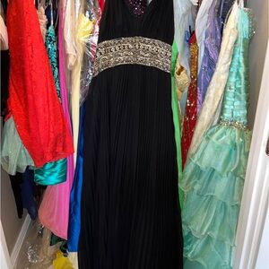 Elegant Beaded Halter Tie Neck Maxi Backless Long Pleated Dress